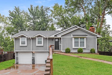 930 JOSELA CT LEAVENWORTH, KS 66048